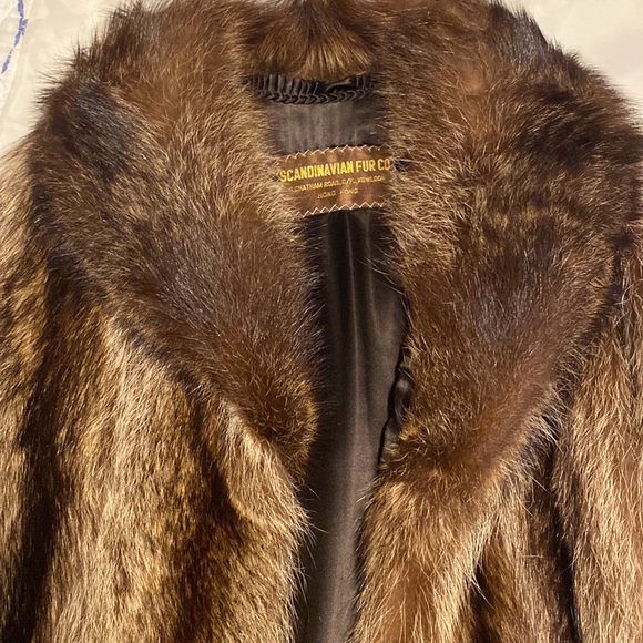 Fur coat - Picture 2 of 5